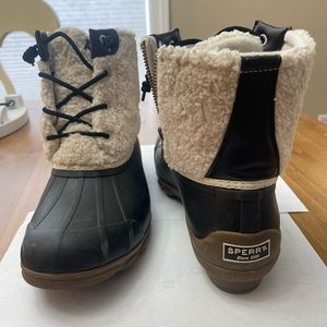 Sperry sherpa woman’s duck boots